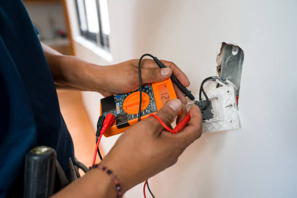 Best Electrical Troubleshooting Services  in Hialeah, FL